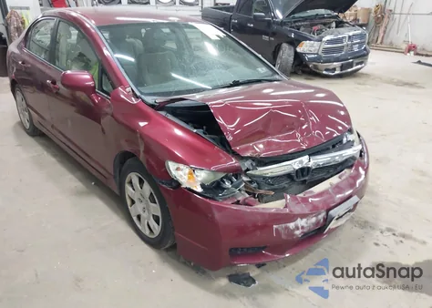 2010 Honda Civic Lx z USA, uszkodzony, nr VIN 2HGFA1F56AH560622